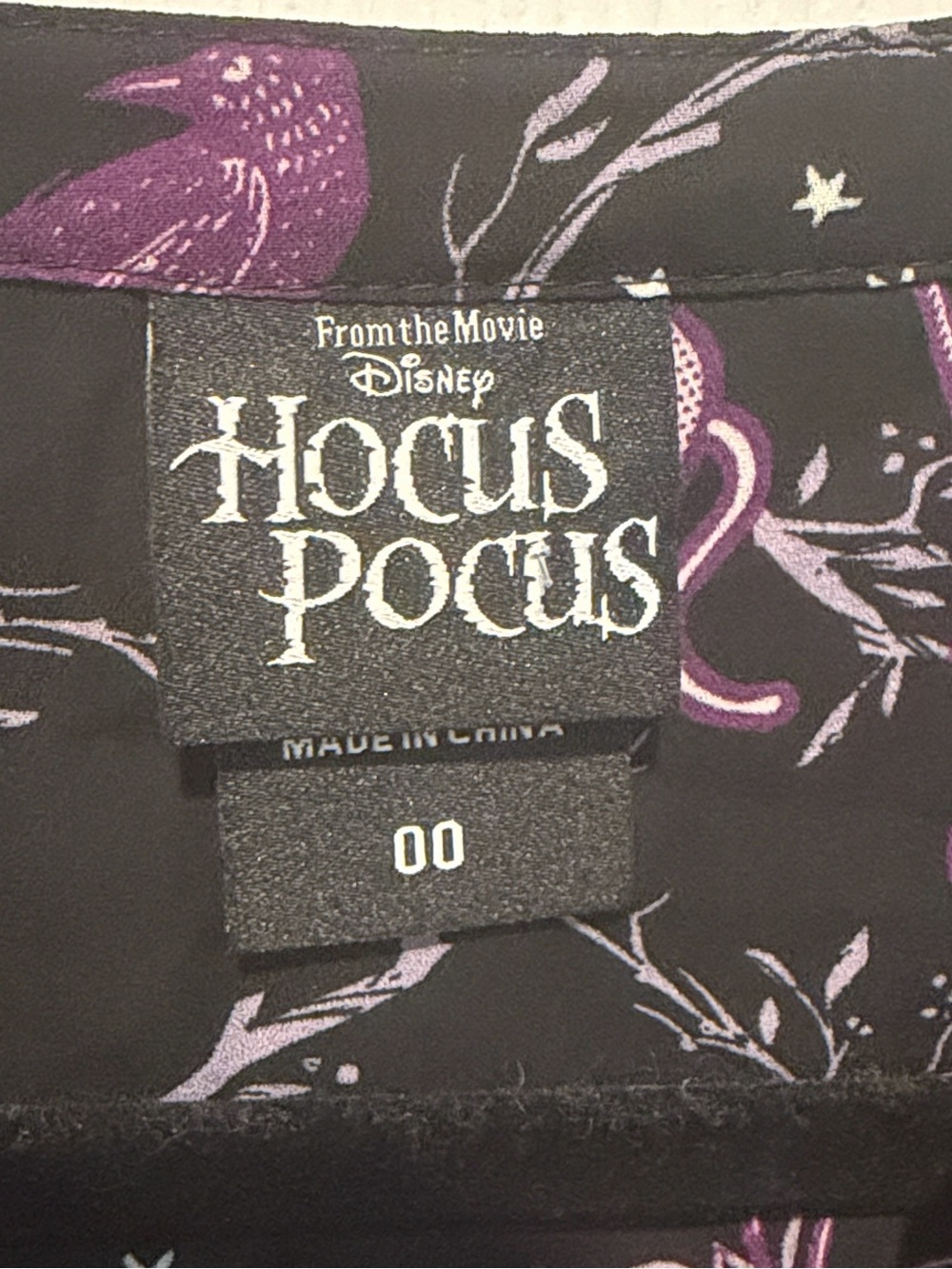 Disney Torrid Hocus Pocus black Harper 3/4 sleeve v neck blouse size 00/ 10 - Picture 6 of 9